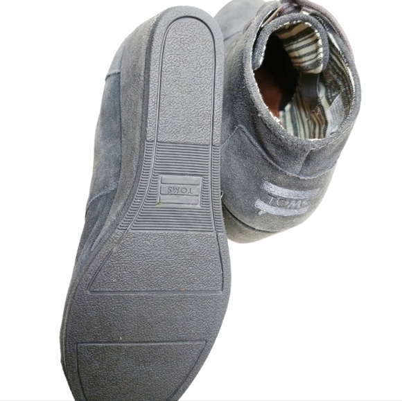 TOMS Gray Kala‎ Suede Wedge up Booties 7.5 Wide - Picture 7 of 7